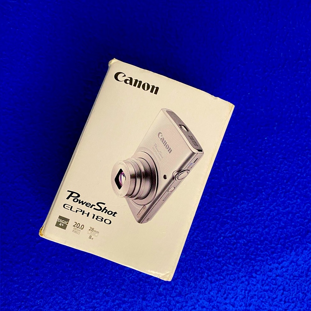 Canon PowerShot Elph 180                                     Silver